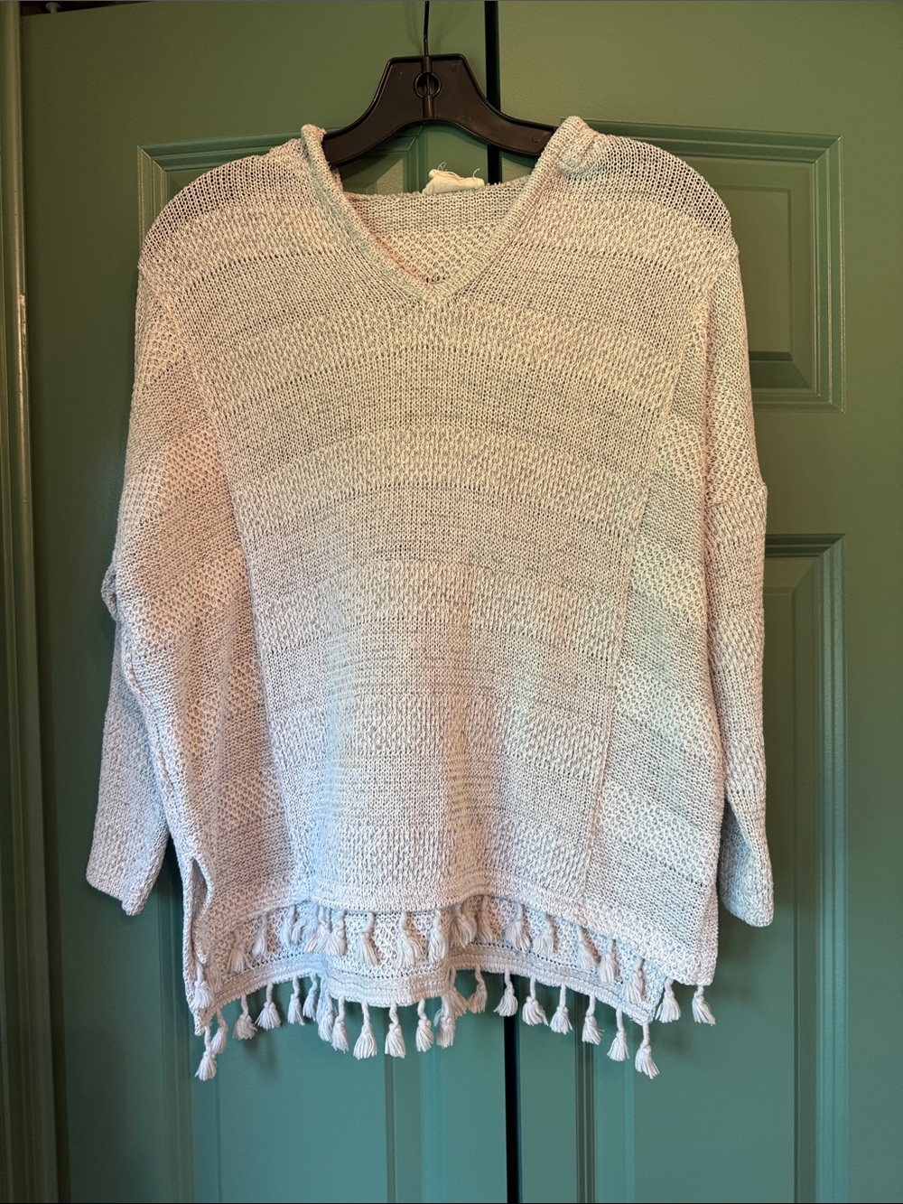 Gray Hooded V-Neck Tassel Hem Women's Beach / Lounge Sweater